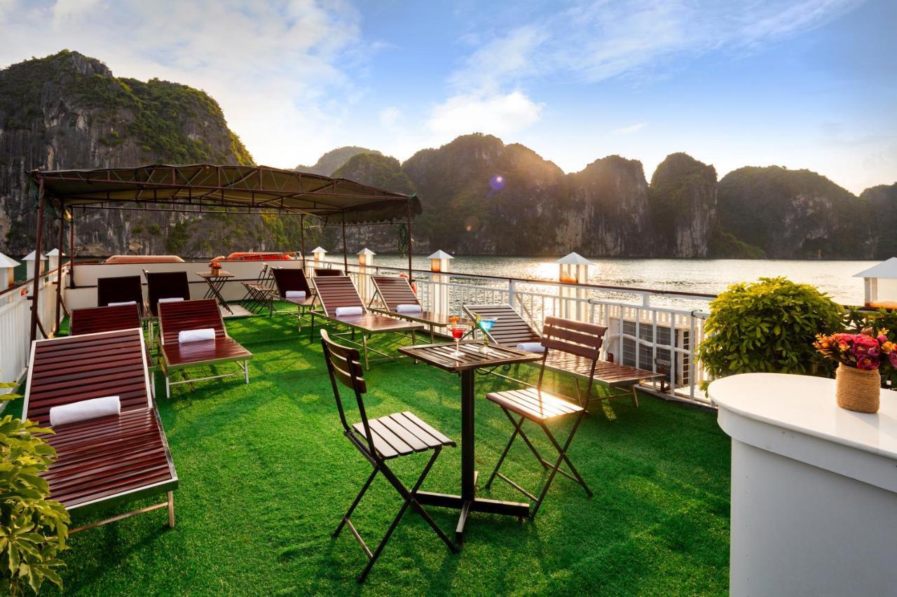 Hotel Charm Boutique Cruise Ha Long Esterno foto