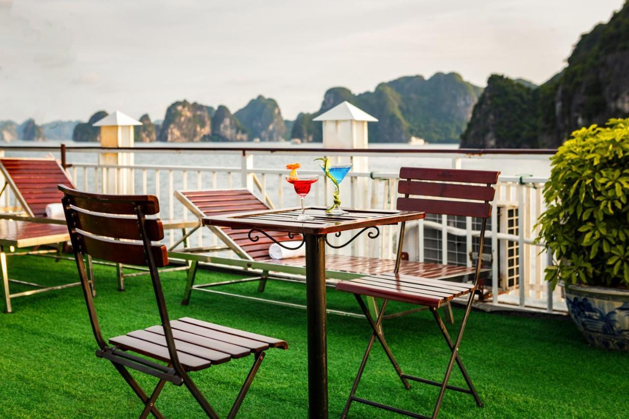 Hotel Charm Boutique Cruise Ha Long Esterno foto