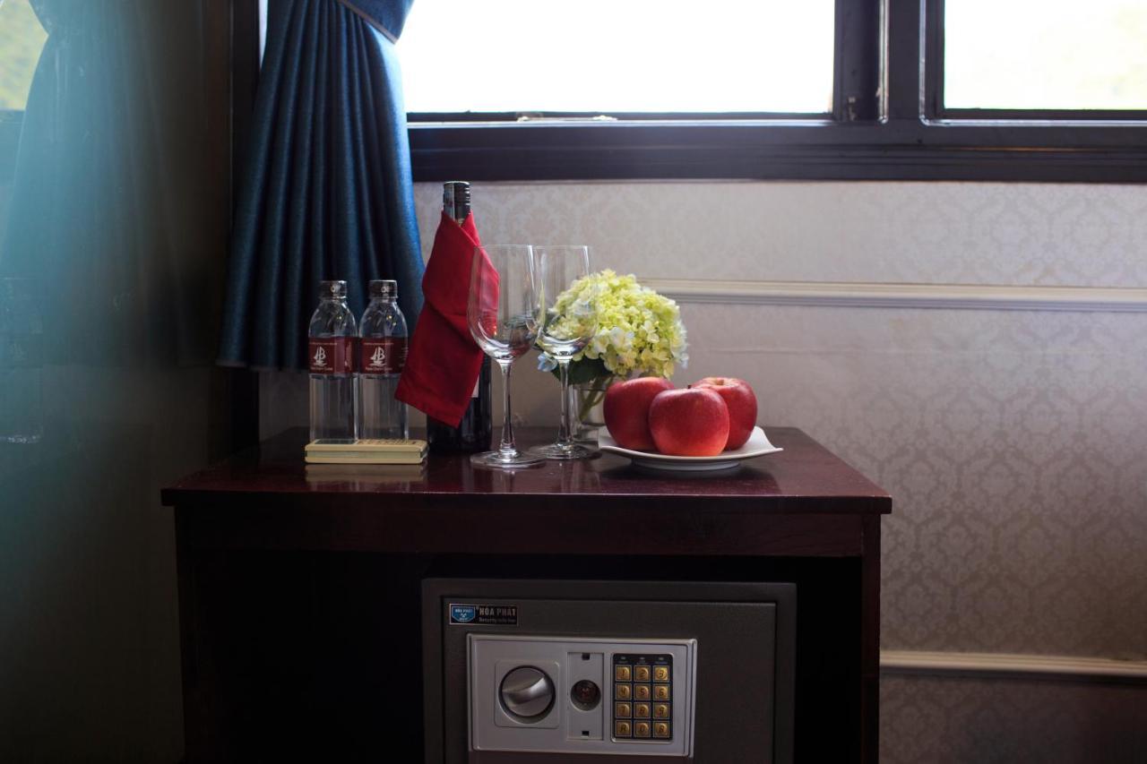 Hotel Charm Boutique Cruise Ha Long Esterno foto