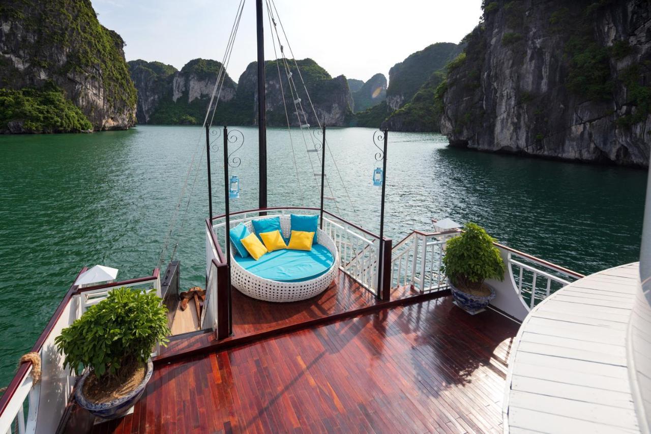 Hotel Charm Boutique Cruise Ha Long Esterno foto