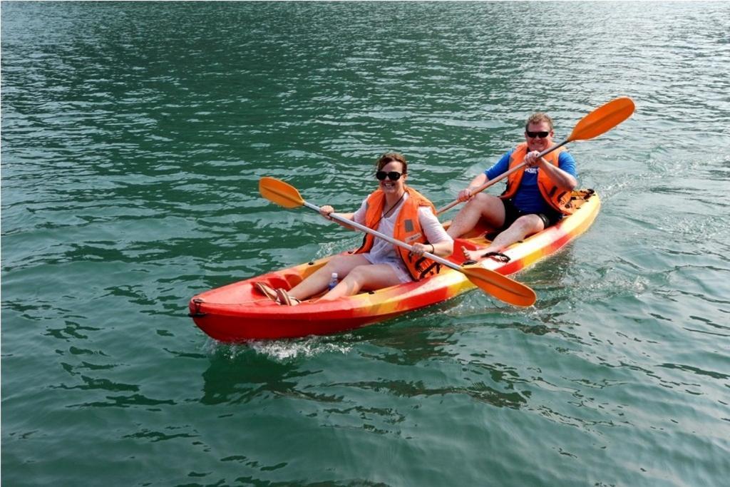 Hotel Charm Boutique Cruise Ha Long Esterno foto